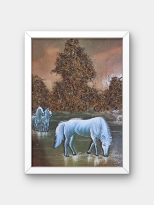 Sérénité Équine au Bord de la Rivière